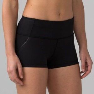 NWOT Lululemon Quick Pace Short 2.5”